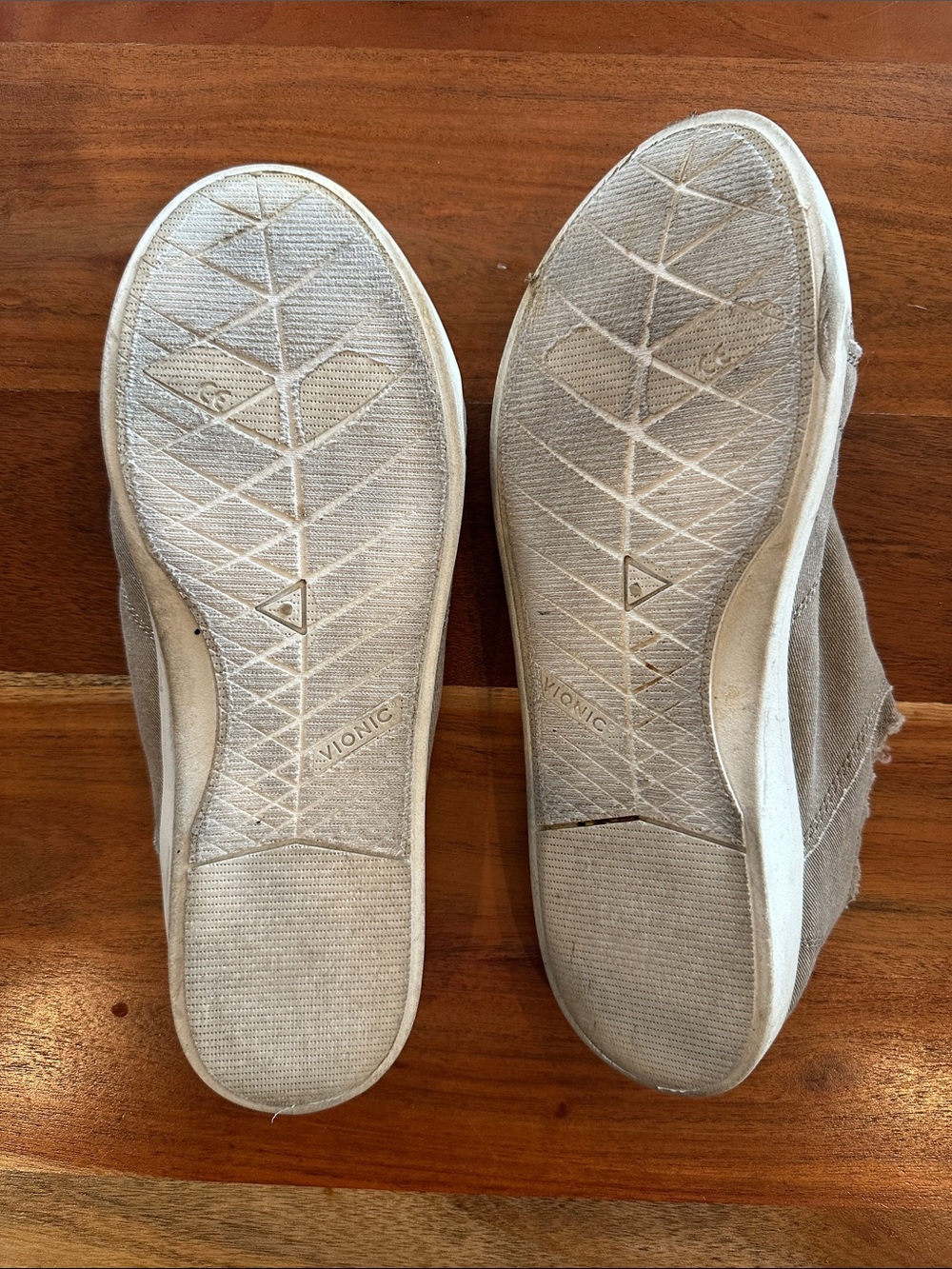 Vionic Beach Casual Canvas Sneakers in Khaki - Picture 4 of 4